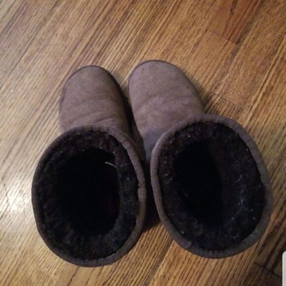 UGG Chocolate short style size 5 good condition - Picture 4 of 14